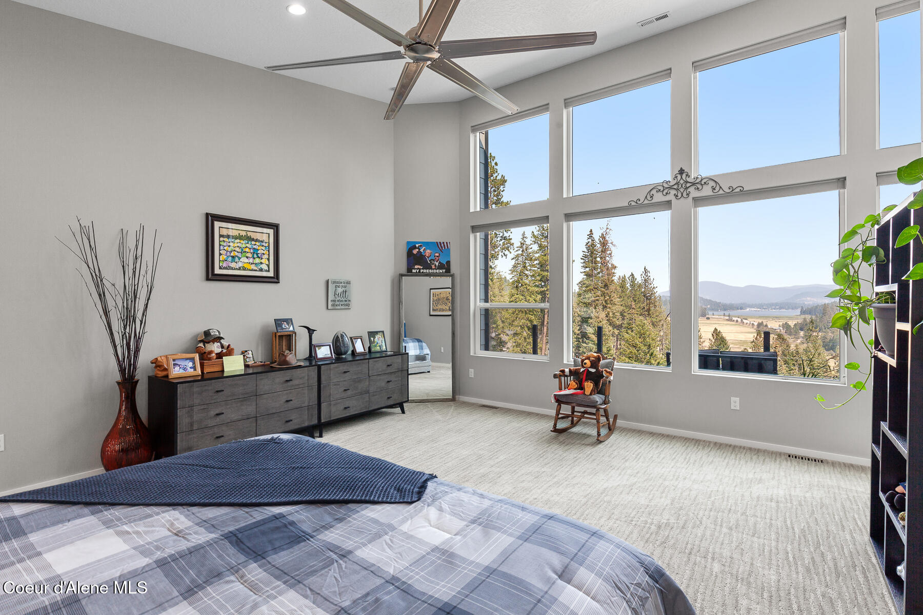 Coeur D'alene, Idaho, 83814, United States, 3 Bedrooms Bedrooms, ,Residential,For Sale,1942138