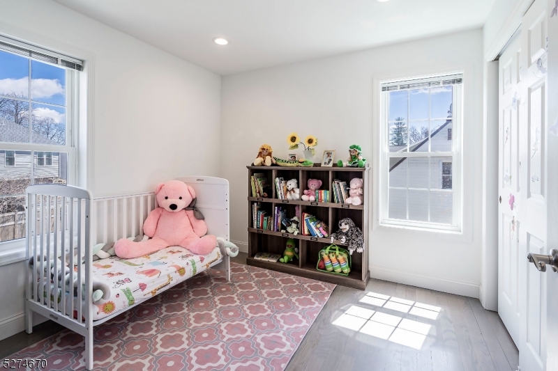Rahway City, New Jersey, 07065, United States, 4 Bedrooms Bedrooms, ,2 BathroomsBathrooms,Residential,For Sale,1892652