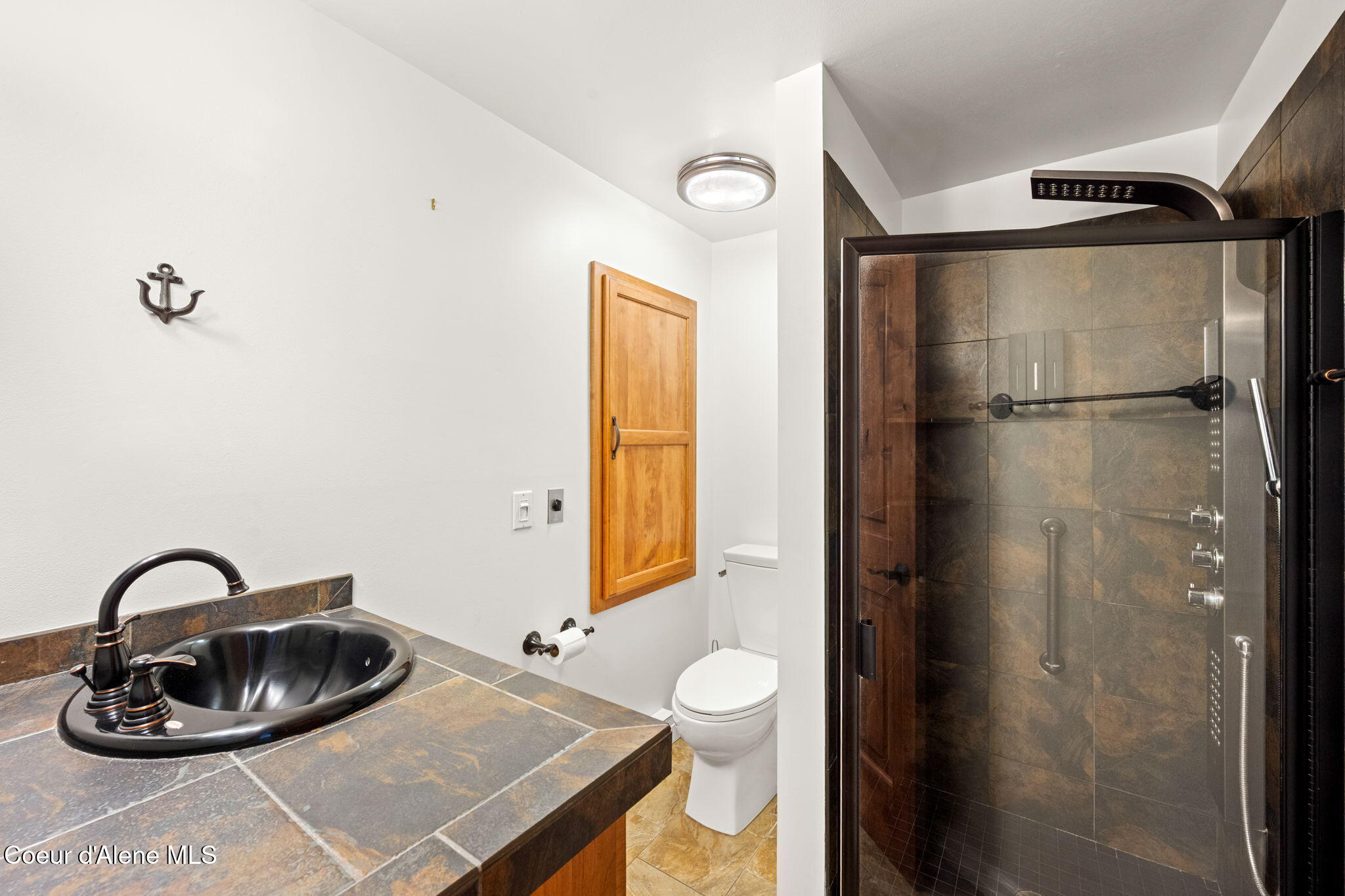 Sandpoint, Idaho, 83864, United States, 2 Bedrooms Bedrooms, ,Residential,For Sale,1999748