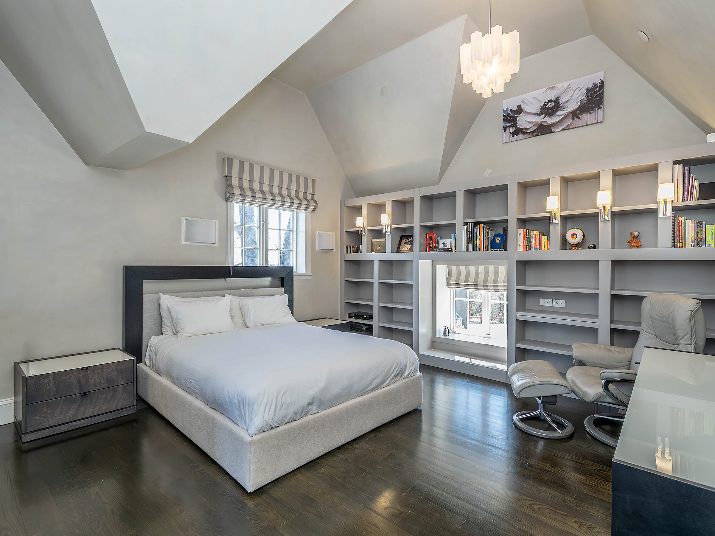  155 Estate Court, Roslyn Heights, NY, 11577 - 物件實景