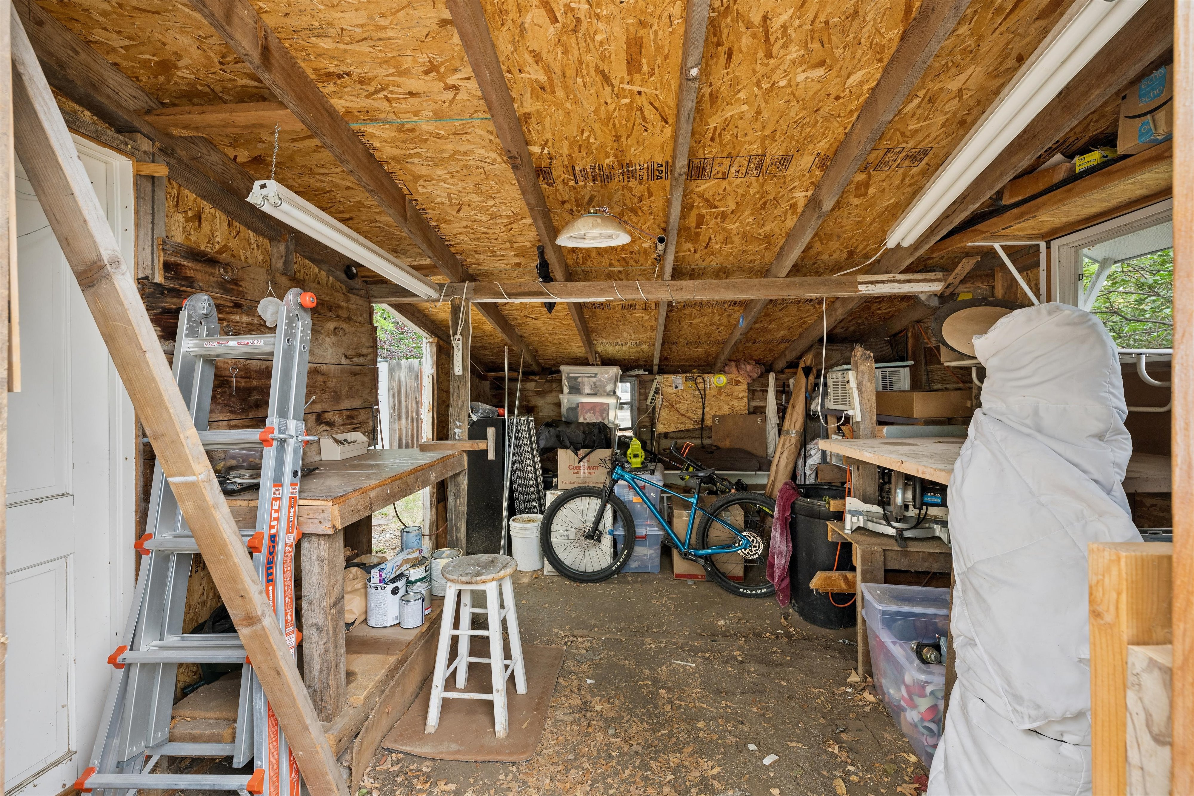  Duplex in Louisville - Each Unit is 2 Bedrooms/1 Bath - 物件實景