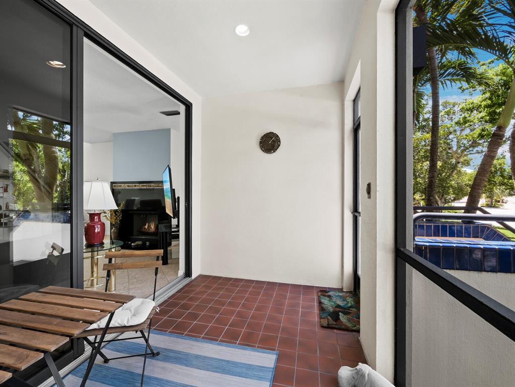 Longboat Key, Florida, 34228, United States, 2 Bedrooms Bedrooms, ,3 BathroomsBathrooms,Residential,For Sale,1942168