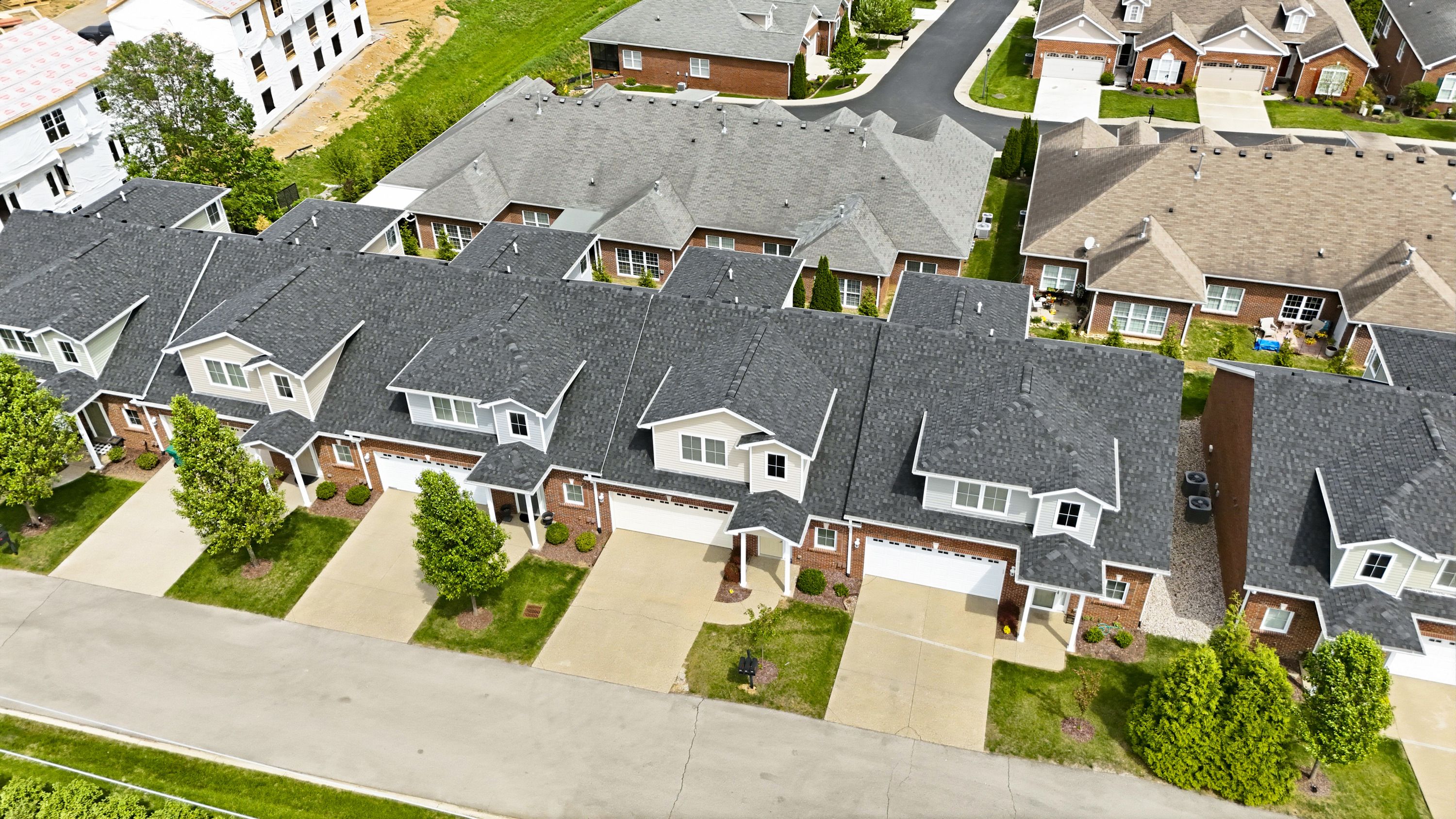  907 South English Station Road, Louisville, KY 40299 - 物件實景