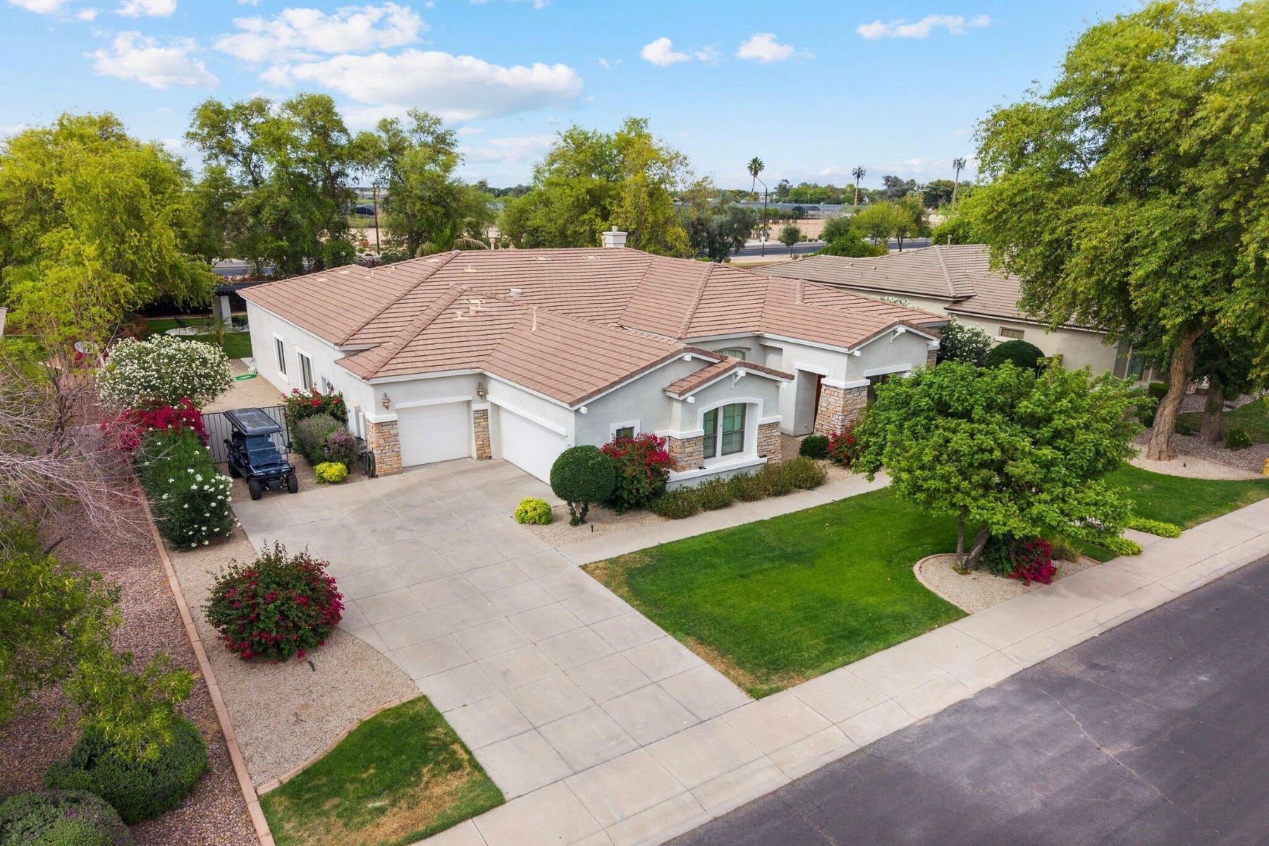  4262 E Meadowview Drive  Gilbert, AZ - 物件實景