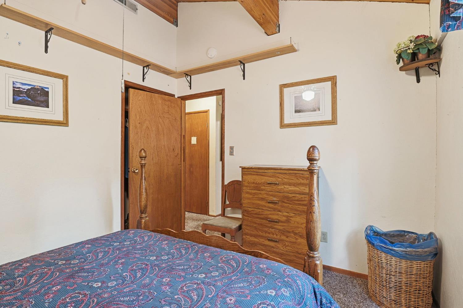 Tahoma, California, 96142, United States, 4 Bedrooms Bedrooms, ,2 BathroomsBathrooms,Residential,For Sale,2003437