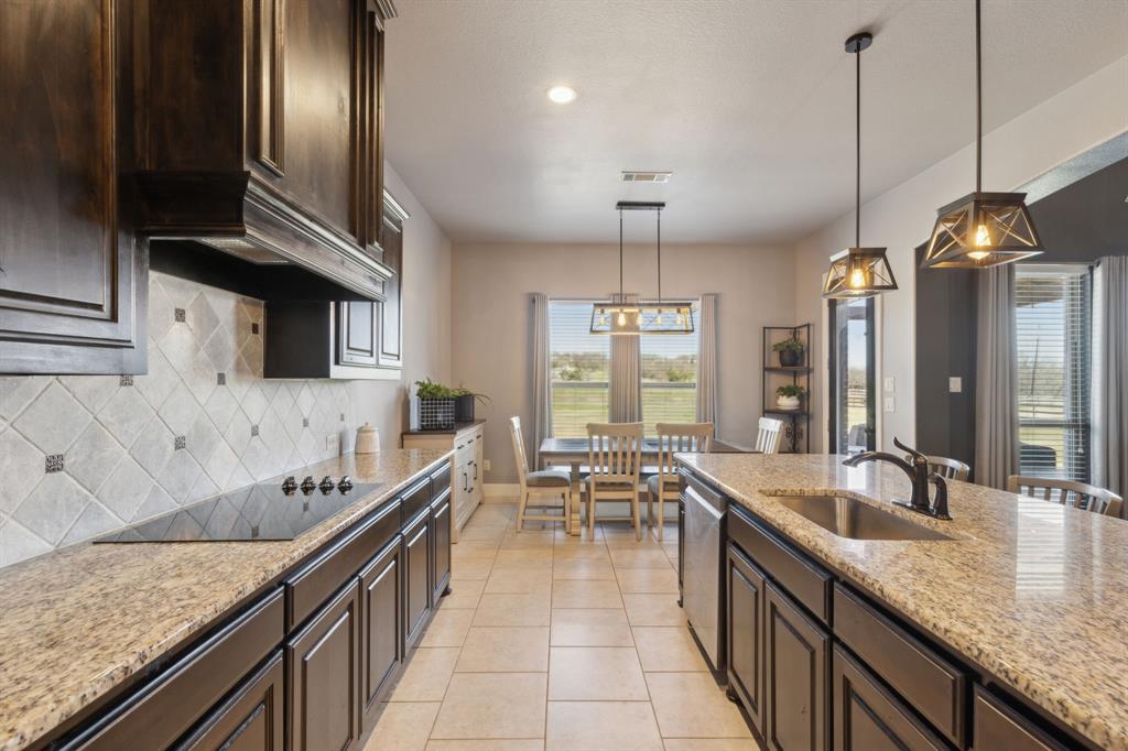 Midlothian, Texas, 76065, United States, 4 Bedrooms Bedrooms, ,4 BathroomsBathrooms,Residential,For Sale,1752468