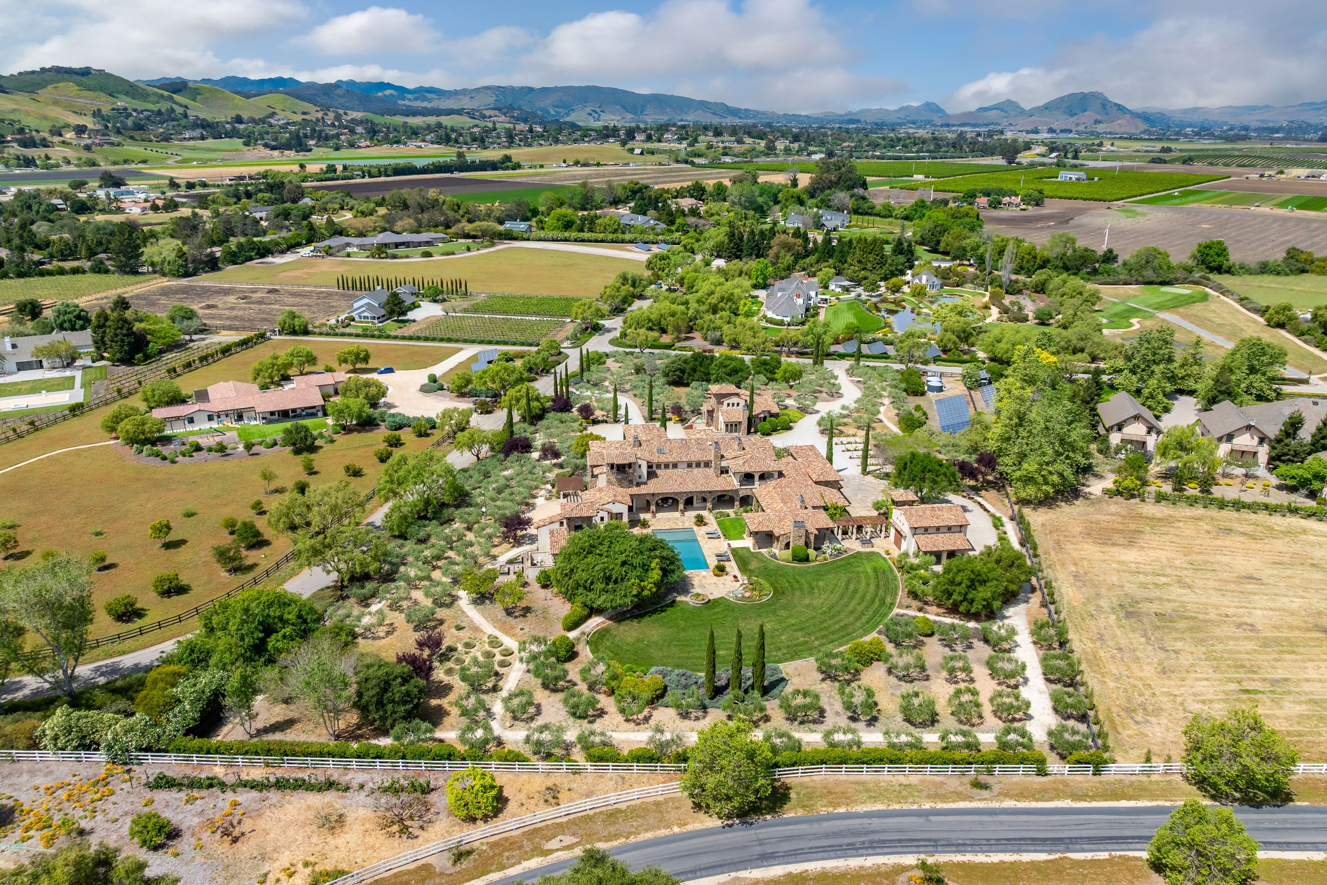  A Rare Expression of Edna Valley Living - 物件實景