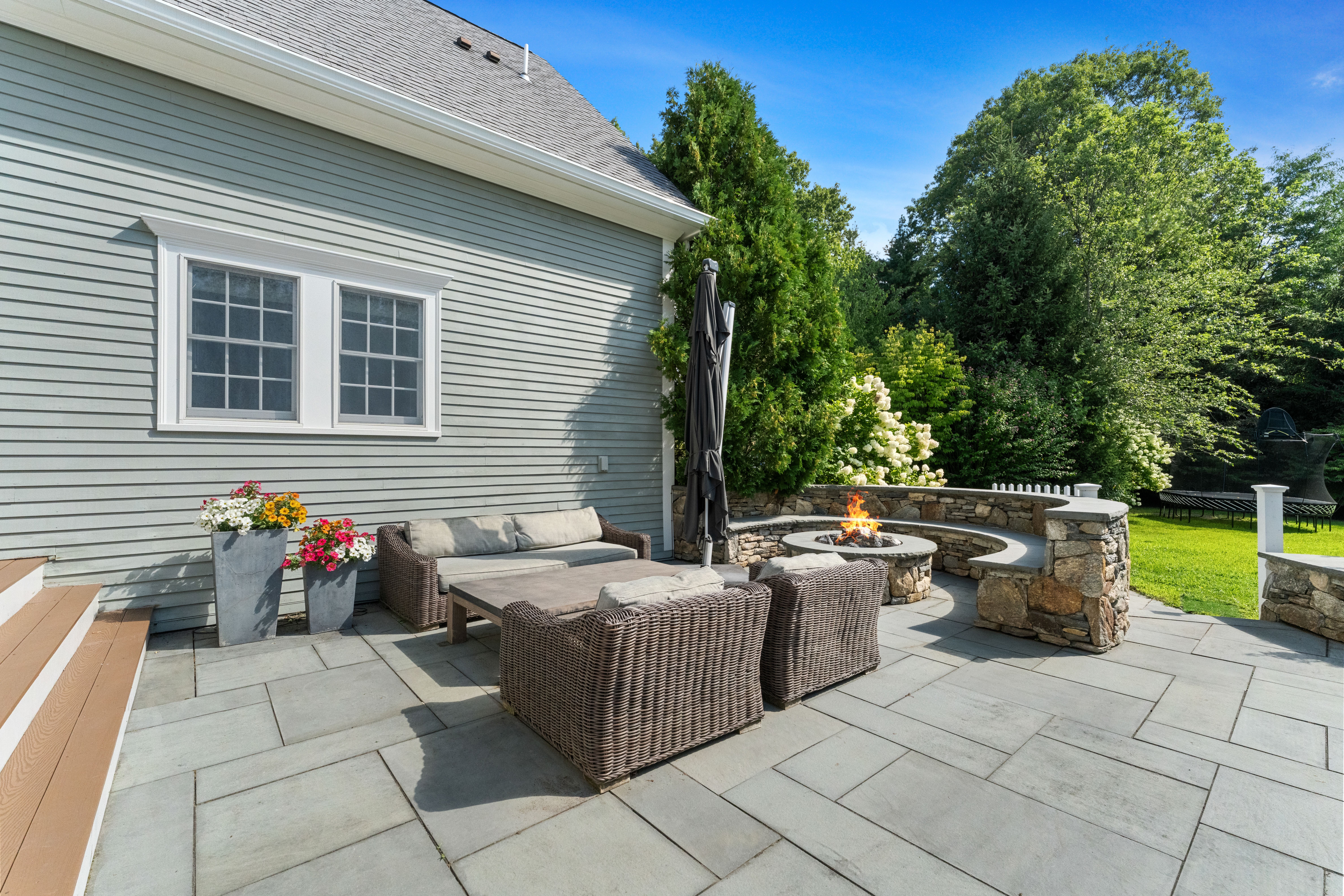  23 Stonefield Court, Needham, MA, 02492 - 物件實景