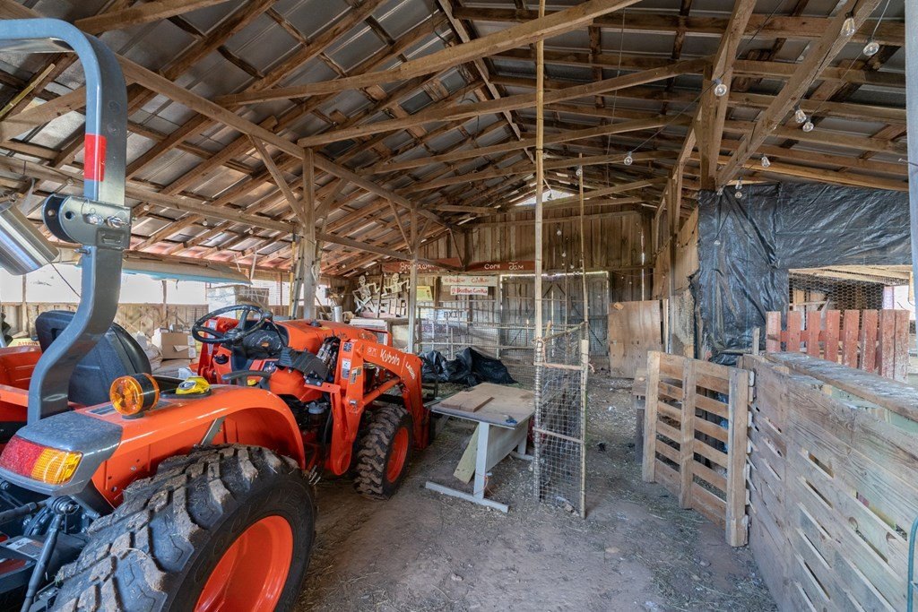 Brasstown, North Carolina, 28902, United States, 3 Bedrooms Bedrooms, ,3 BathroomsBathrooms,Residential,For Sale,1986118