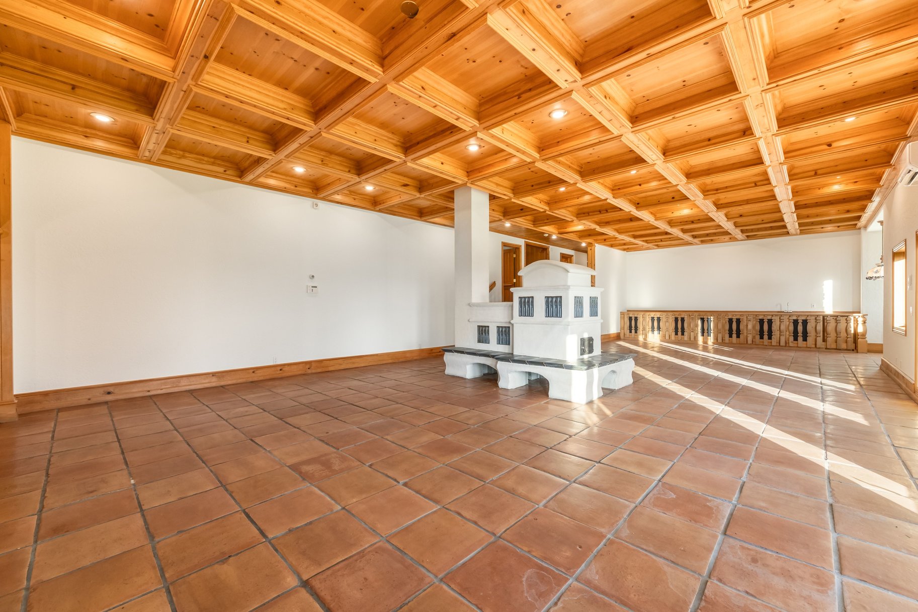  European Estate with Huge Views of the Valley - 物件實景