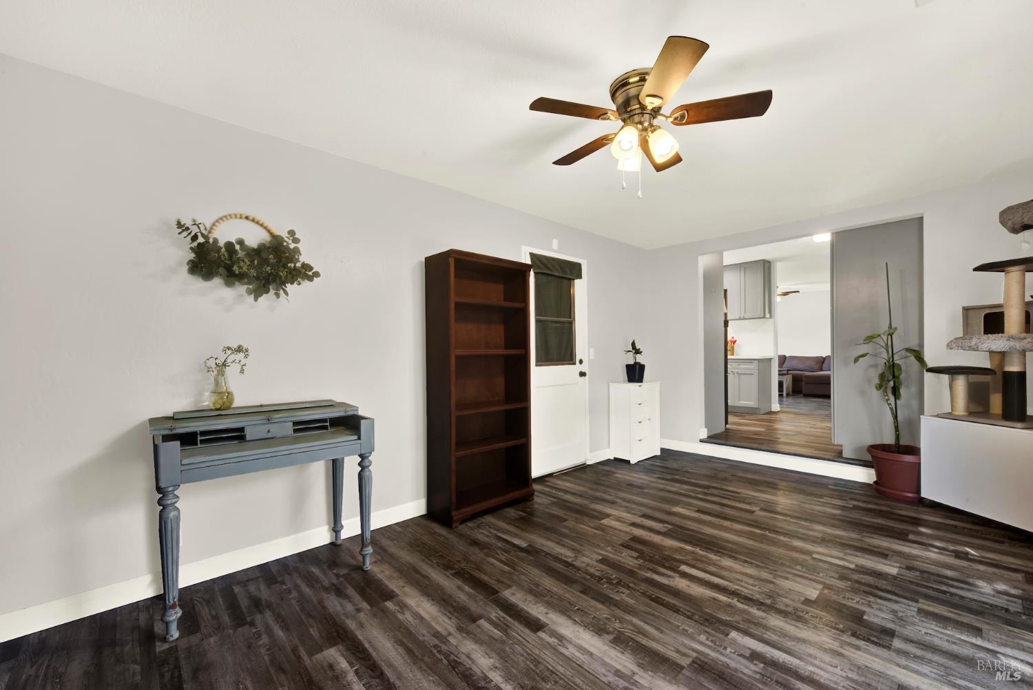 Vacaville, California, 95687, United States, 3 Bedrooms Bedrooms, ,2 BathroomsBathrooms,Residential,For Sale,1940371