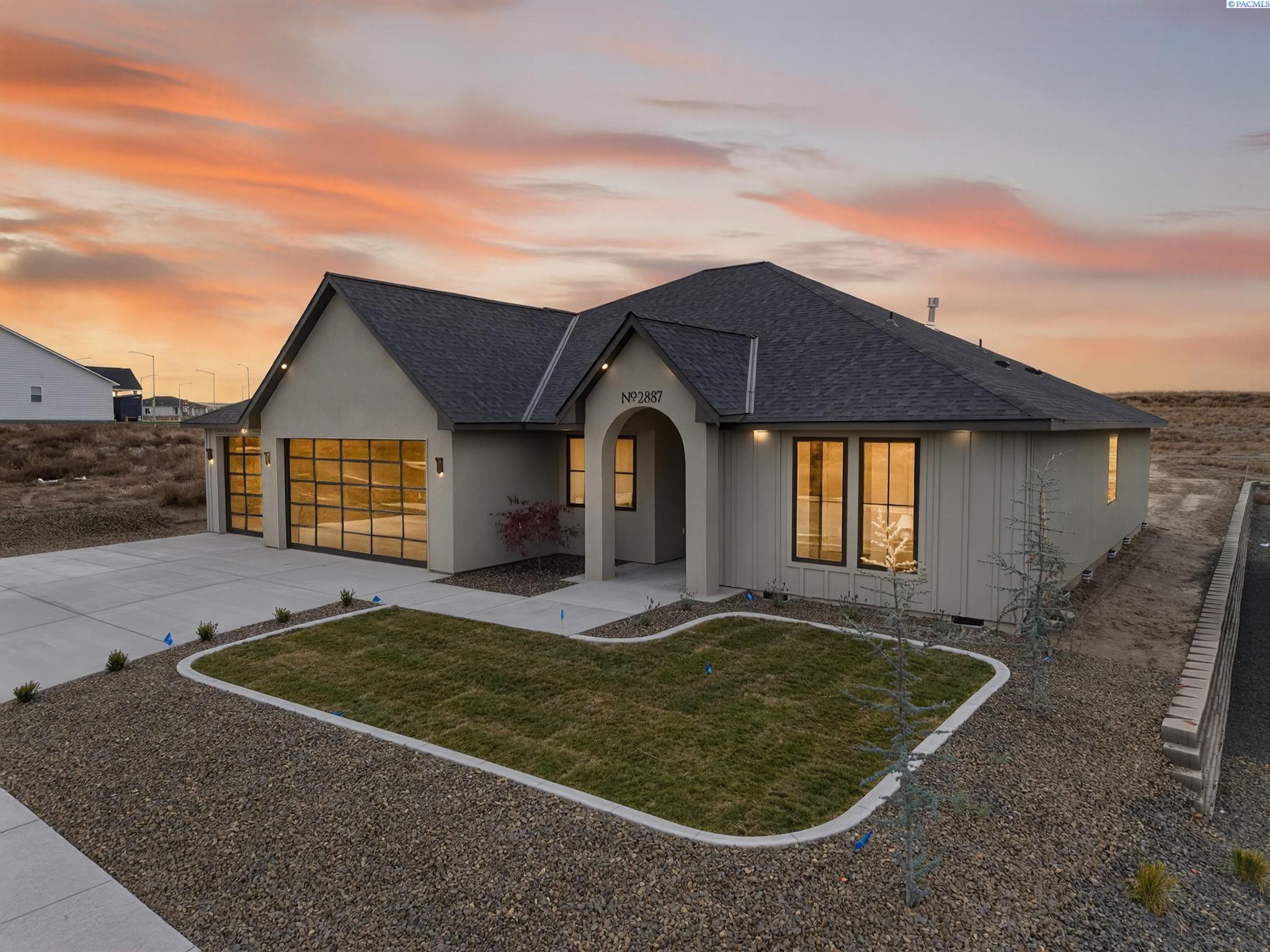 Richland, Washington, 99352, United States, 4 Bedrooms Bedrooms, ,2 BathroomsBathrooms,Residential,For Sale,2000118