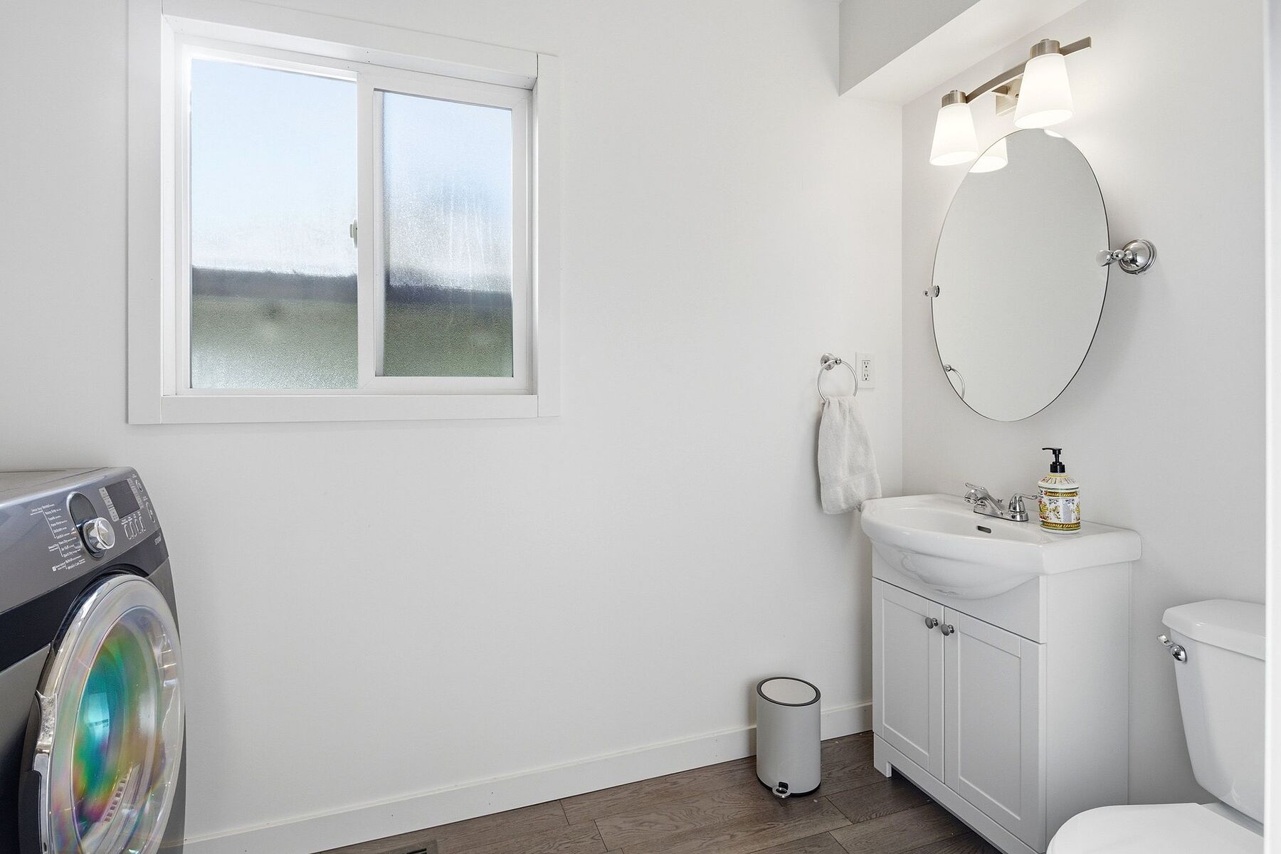  Gordon Head Family Home - 物件實景