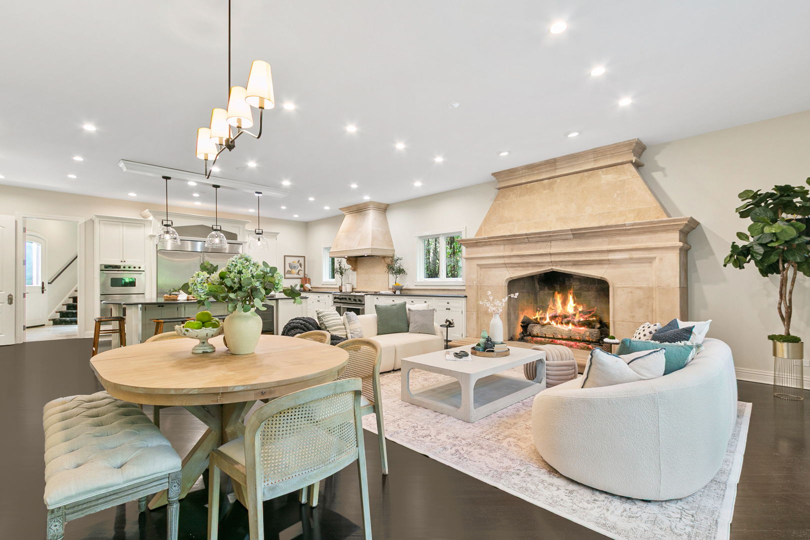 Winnetka, Illinois, 60093, United States, 6 Bedrooms Bedrooms, ,8 BathroomsBathrooms,Residential,For Sale,1991564