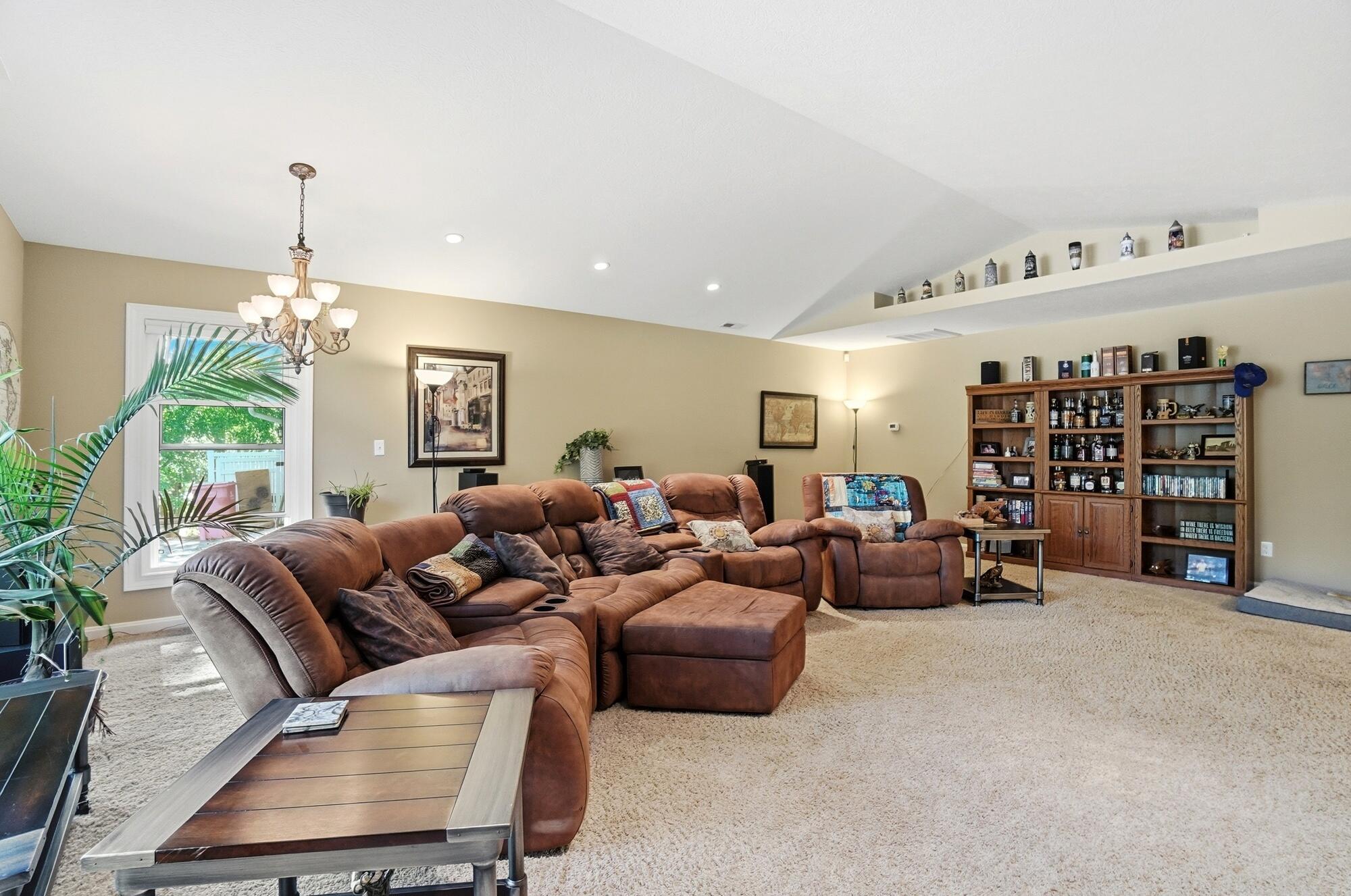 Troy, Ohio, 45373, United States, 3 Bedrooms Bedrooms, ,3 BathroomsBathrooms,Residential,For Sale,1970400