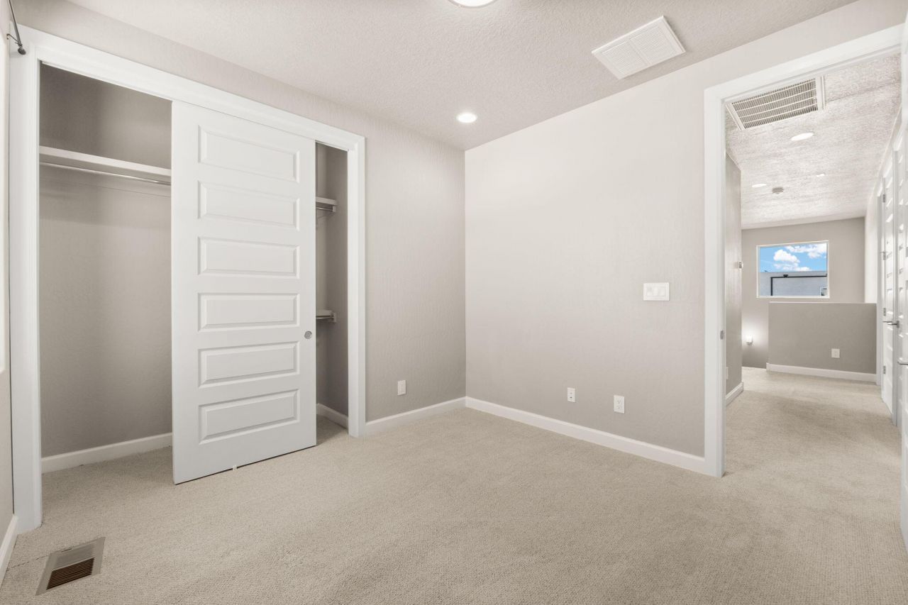 Rio Rancho, New Mexico, 87124, United States, 4 Bedrooms Bedrooms, ,3 BathroomsBathrooms,Residential,For Sale,1924973