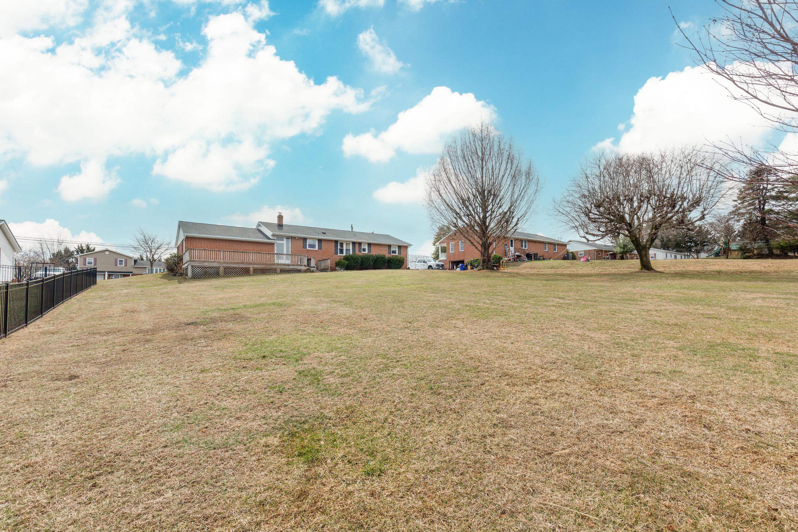  MANCHESTER ELECTION DISTRICT - 物件實景