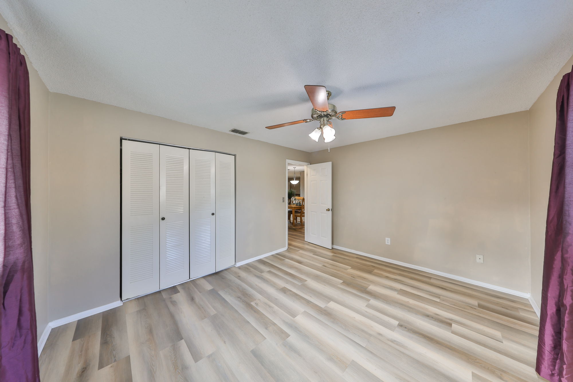 Seminole, Florida, 33772, United States, 4 Bedrooms Bedrooms, ,2 BathroomsBathrooms,Residential,For Sale,2013302