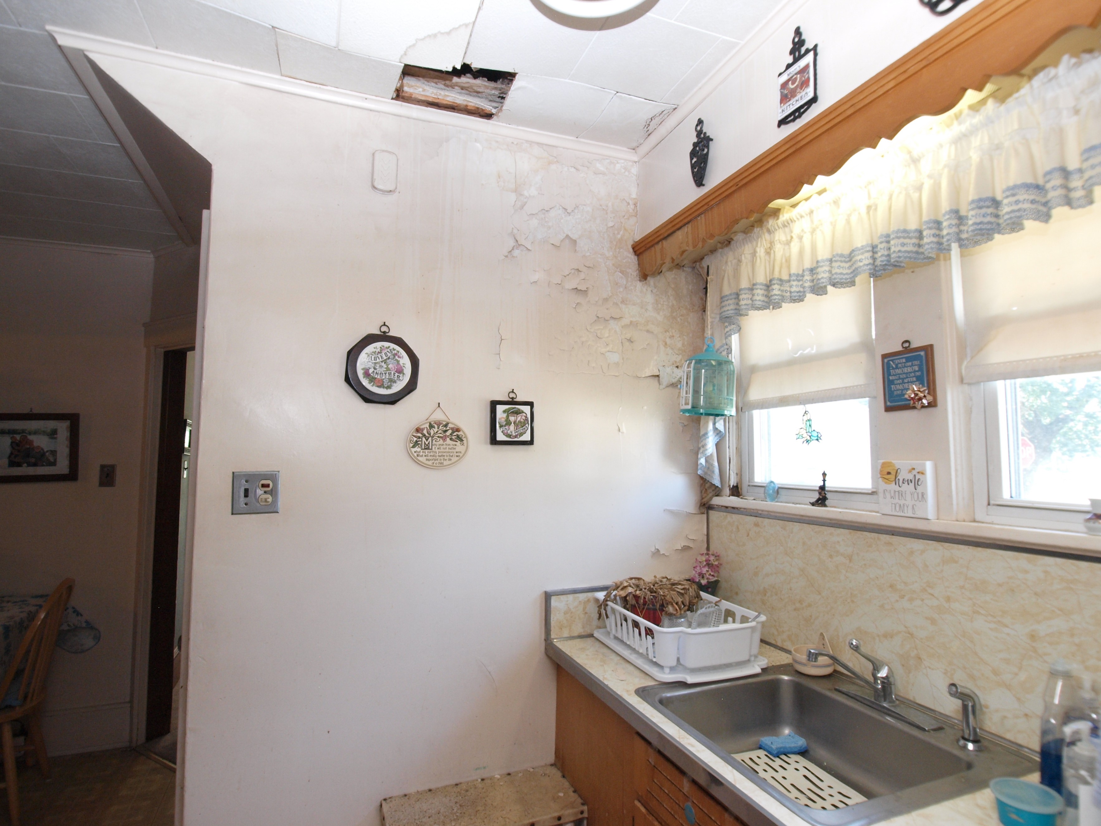 Pompton Plains, New Jersey, 07444, United States, 3 Bedrooms Bedrooms, ,1 BathroomBathrooms,Residential,For Sale,2005754