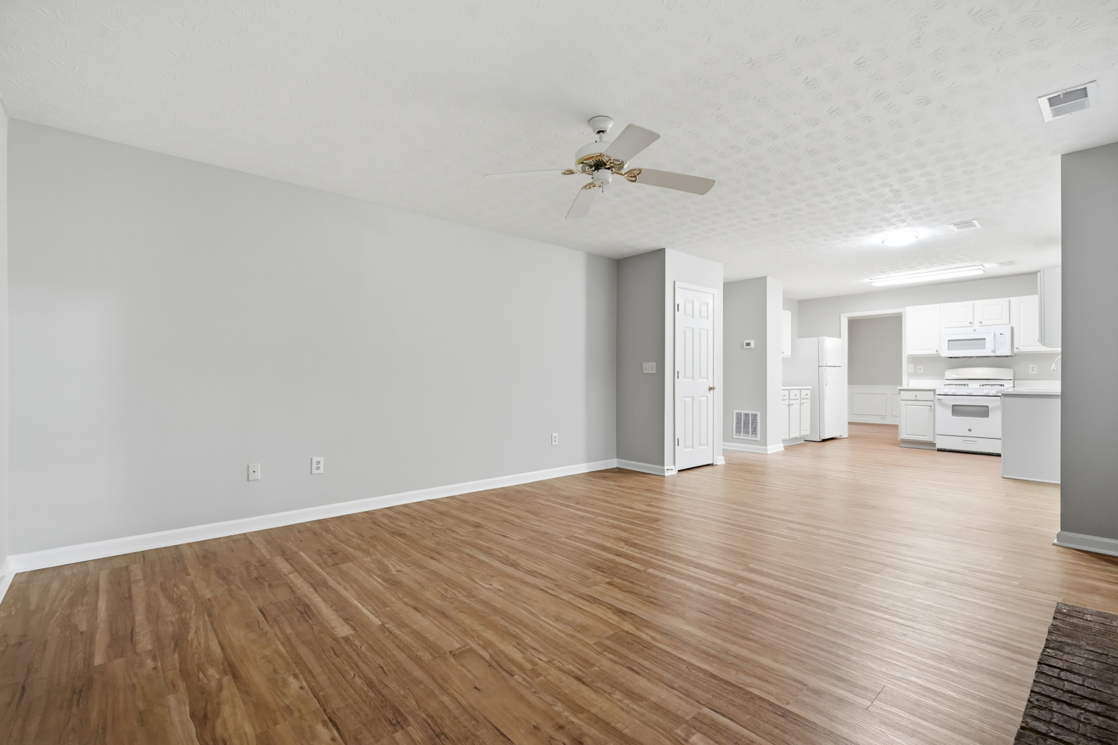  Private Cul-de-Sac Retreat in a Prime Alpharetta Swim Community - 物件實景