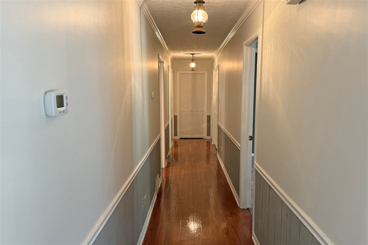 Scottsville, Kentucky, 42164, United States, 4 Bedrooms Bedrooms, ,3 BathroomsBathrooms,Residential,For Sale,1995978