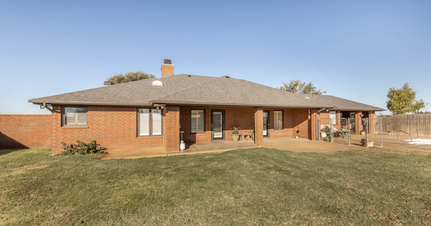 Levelland, Texas, 79336, United States, 4 Bedrooms Bedrooms, ,3 BathroomsBathrooms,Residential,For Sale,1901837