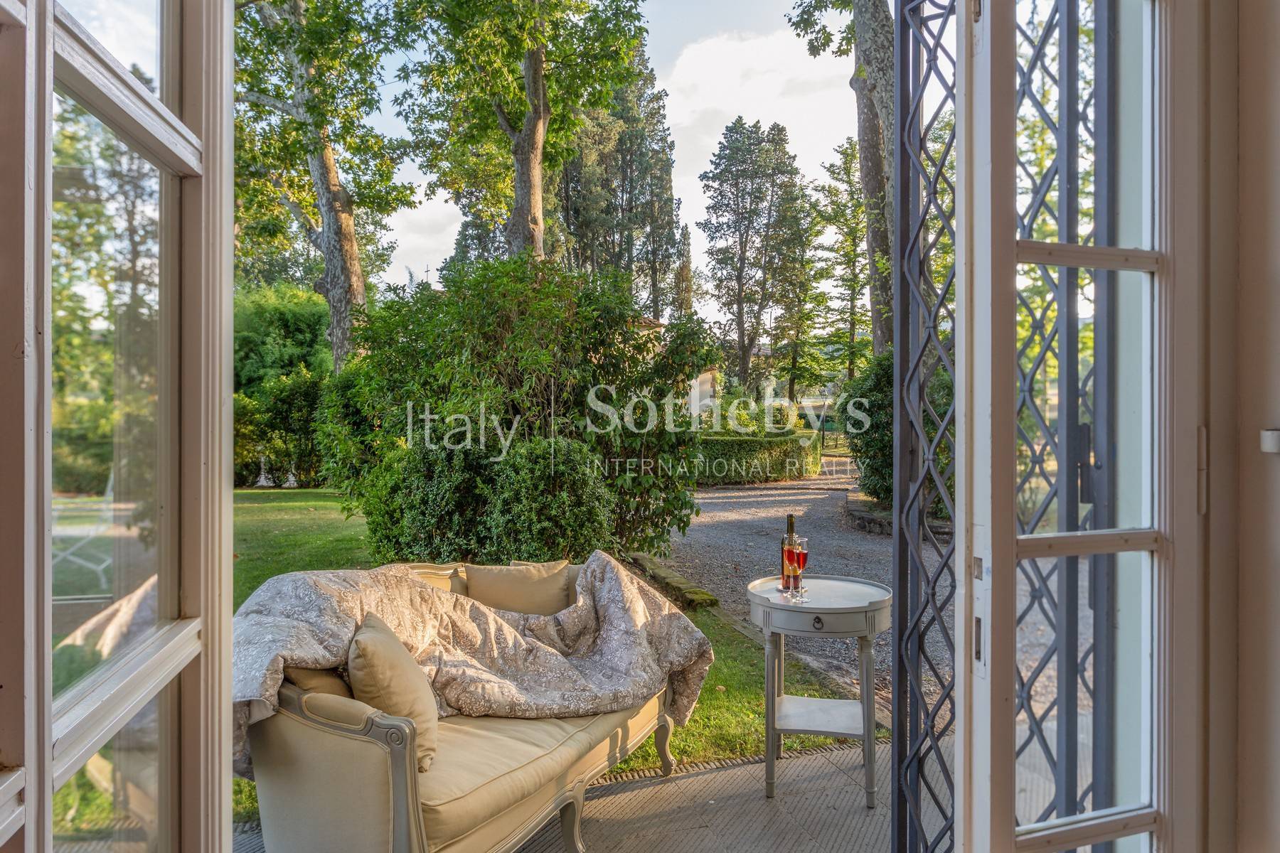  Prestigious luxury villa between Forte dei Marmi and Florence - 物件實景