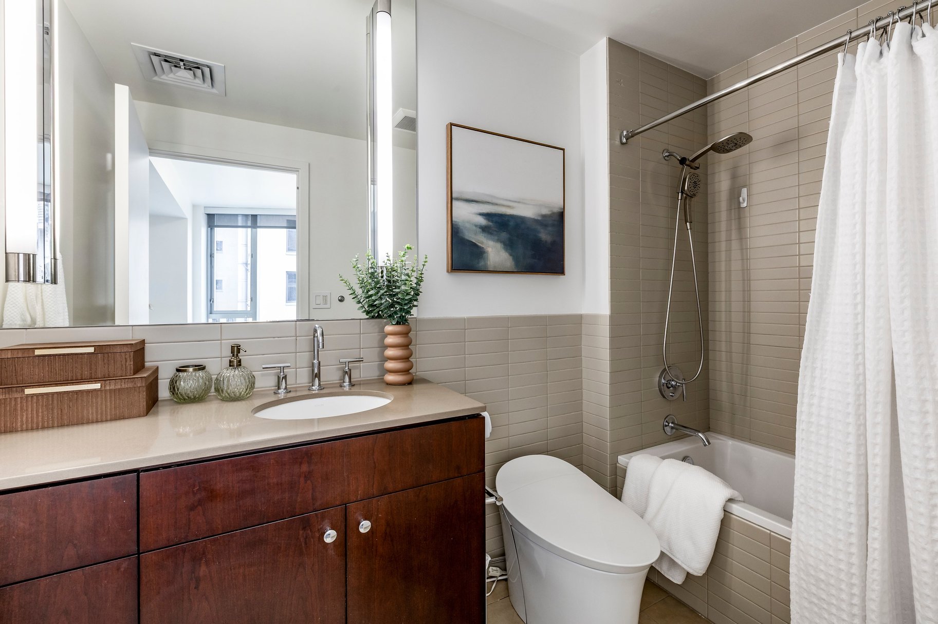  THE REGENT - URBAN LIVING AT ITS FINEST - 物件實景