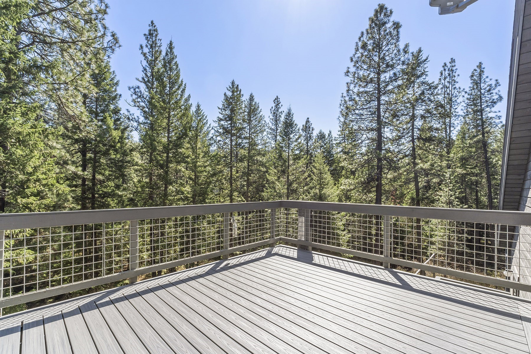  Cougar Estate Acreage - 物件實景