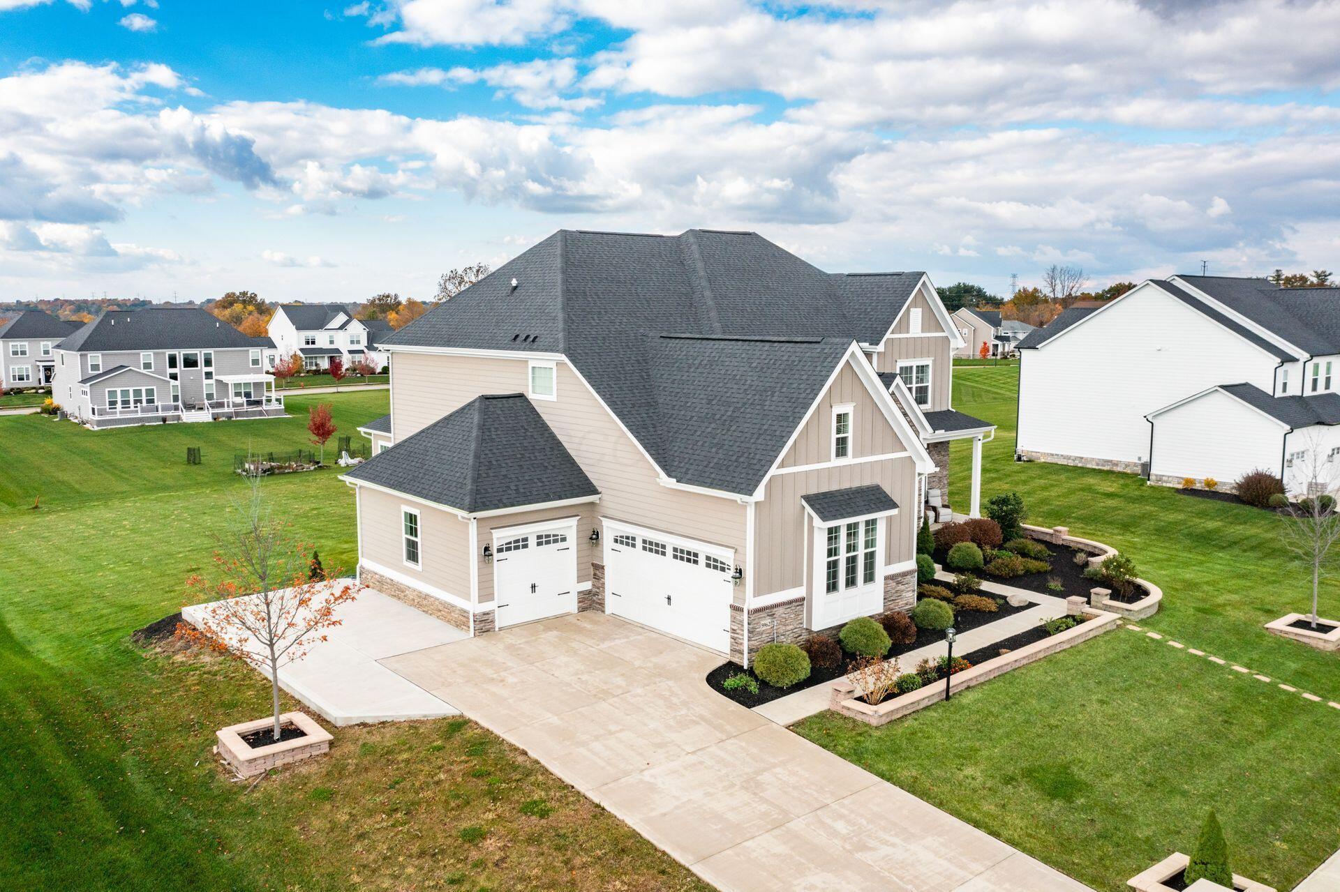 Delaware, Ohio, 43015, United States, 5 Bedrooms Bedrooms, ,5 BathroomsBathrooms,Residential,For Sale,1989567