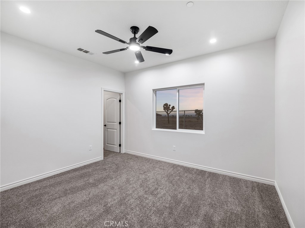 Pinon Hills, California, 92372, United States, 4 Bedrooms Bedrooms, ,3 BathroomsBathrooms,Residential,For Sale,1989561