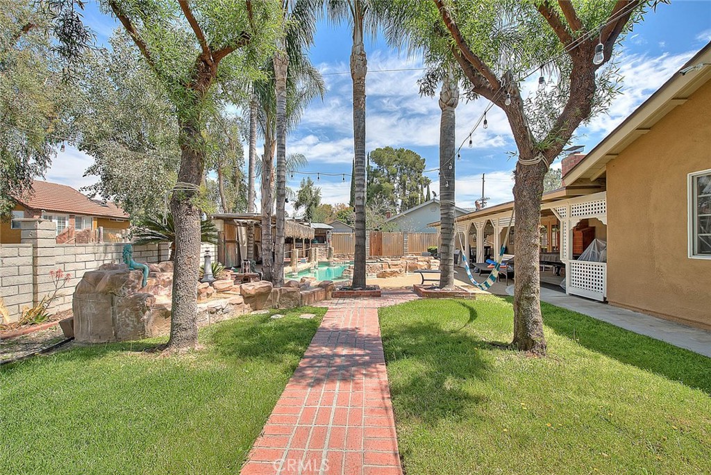 Loma Linda, California, 92354, United States, 4 Bedrooms Bedrooms, ,2 BathroomsBathrooms,Residential,For Sale,1841677