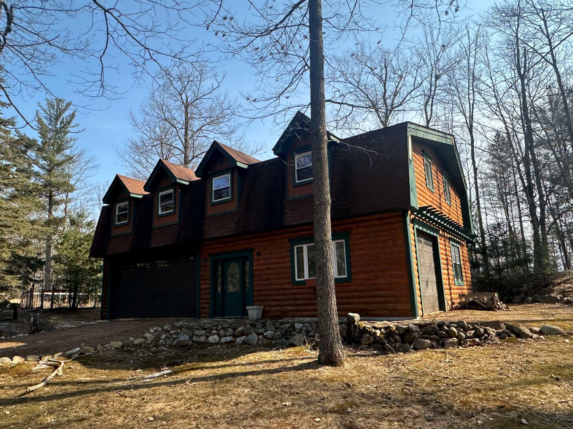PICKEREL, Wisconsin, 54465, United States, 4 Bedrooms Bedrooms, ,3 BathroomsBathrooms,Residential,For Sale,1933142