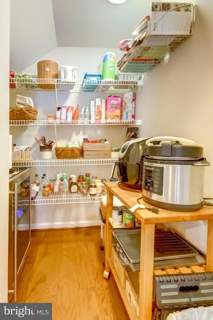 MECHANICSBURG, Pennsylvania, 17050, United States, 3 Bedrooms Bedrooms, ,3 BathroomsBathrooms,Residential,For Sale,1979974