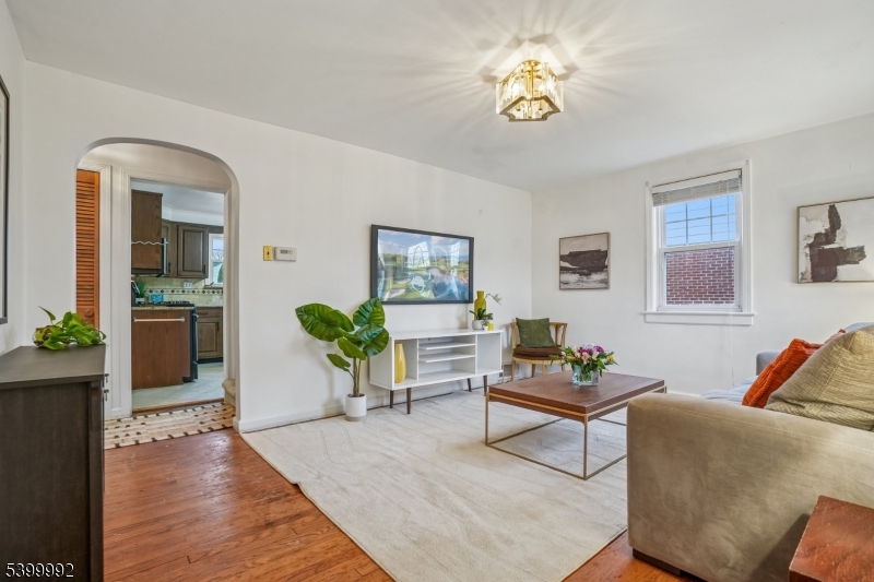 Union Twp., New Jersey, 07083, United States, 4 Bedrooms Bedrooms, ,2 BathroomsBathrooms,Residential,For Sale,2001957