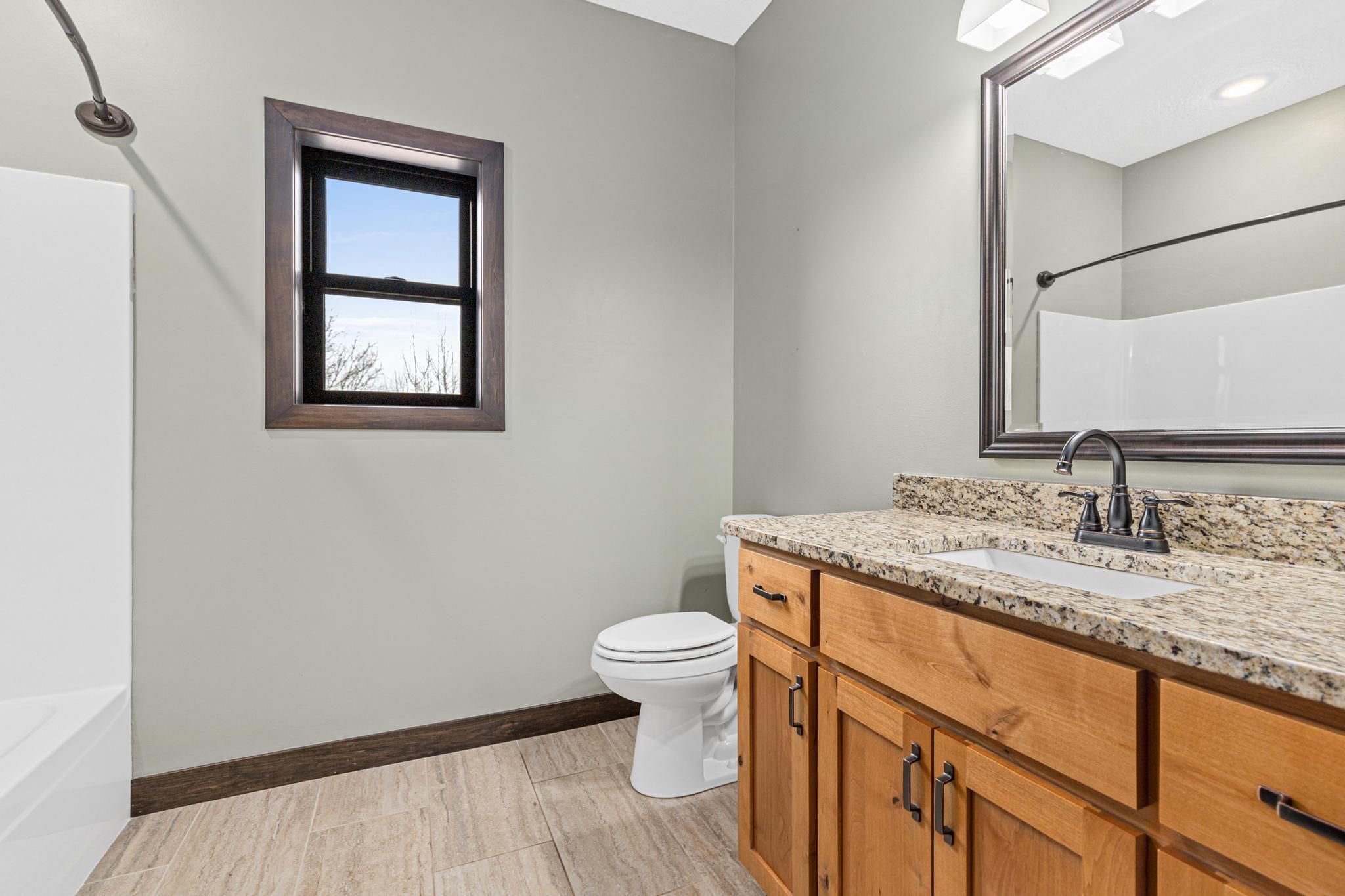  Peaceful Rambler on Acreage in Netta’s Preserve - 物件實景