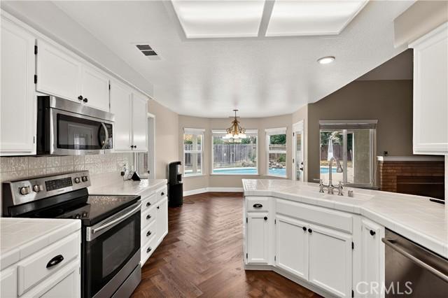 Merced, California, 95340, United States, 5 Bedrooms Bedrooms, ,3 BathroomsBathrooms,Residential,For Sale,2012352