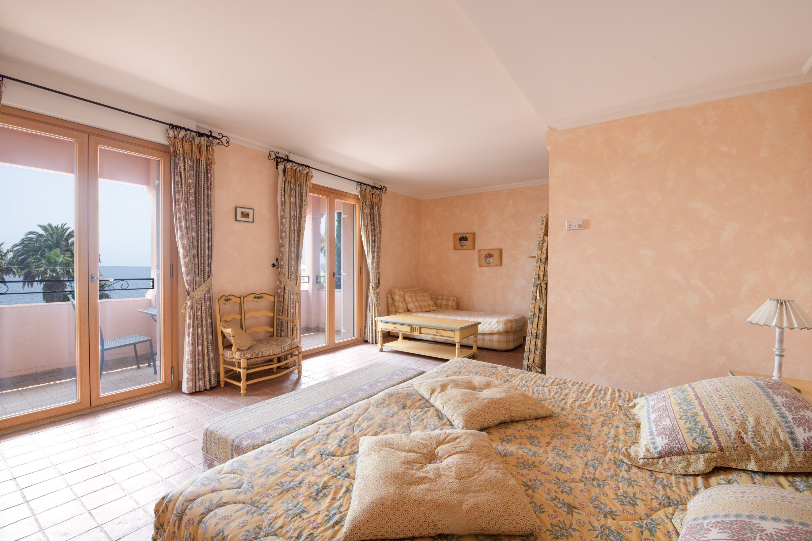  Les Issambres property 650 sqm 10 bedroom 50m from sea redevelopment opportunit… - 物件實景