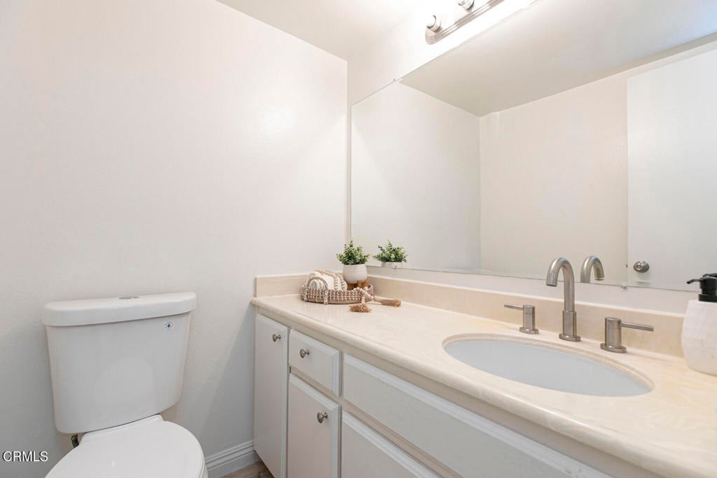 Glendale, California, 91205, United States, 3 Bedrooms Bedrooms, ,2 BathroomsBathrooms,Residential,For Sale,1938623