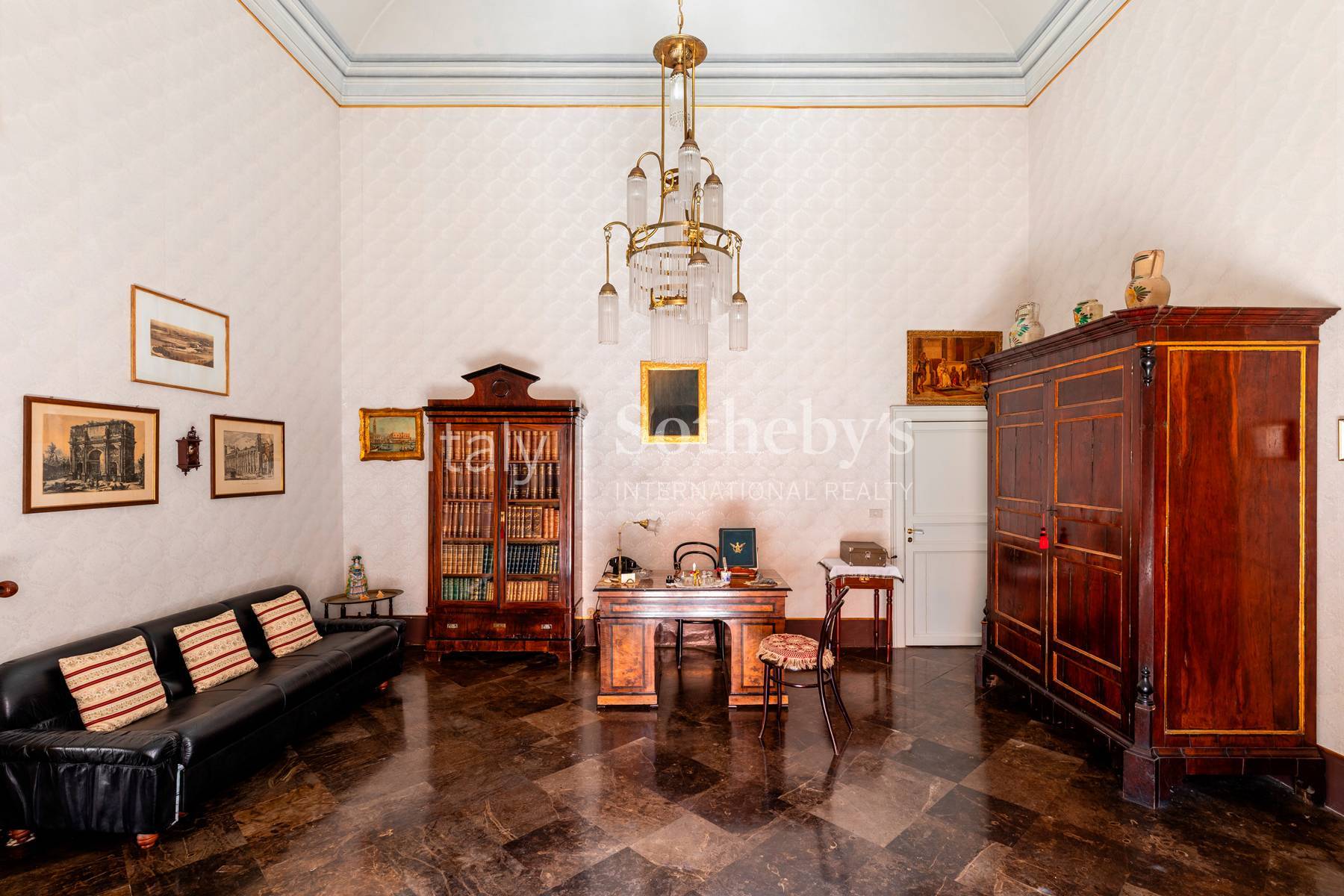  A prestigious 19th-century palace in Ragusa