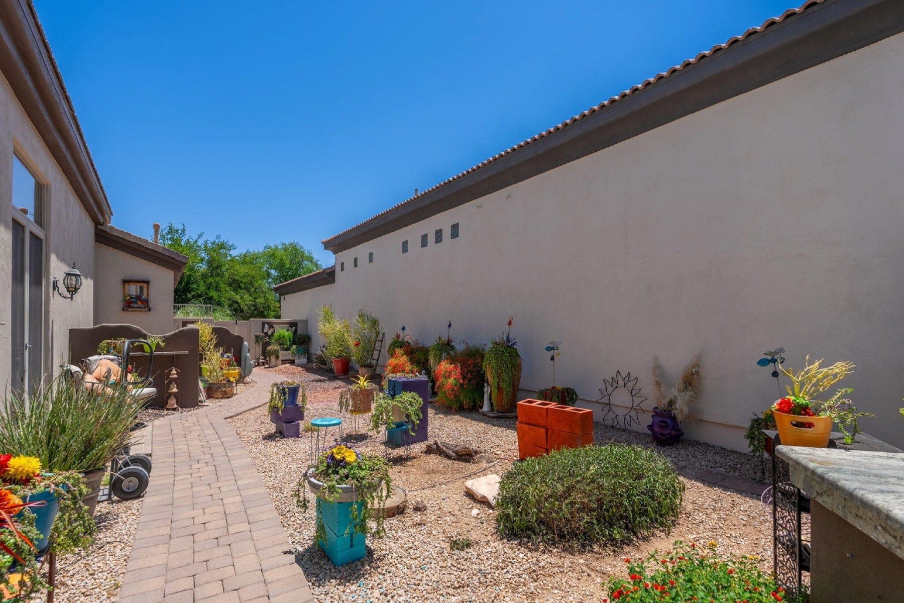  15618 E Cactus Drive  Fountain Hills, AZ - 物件實景