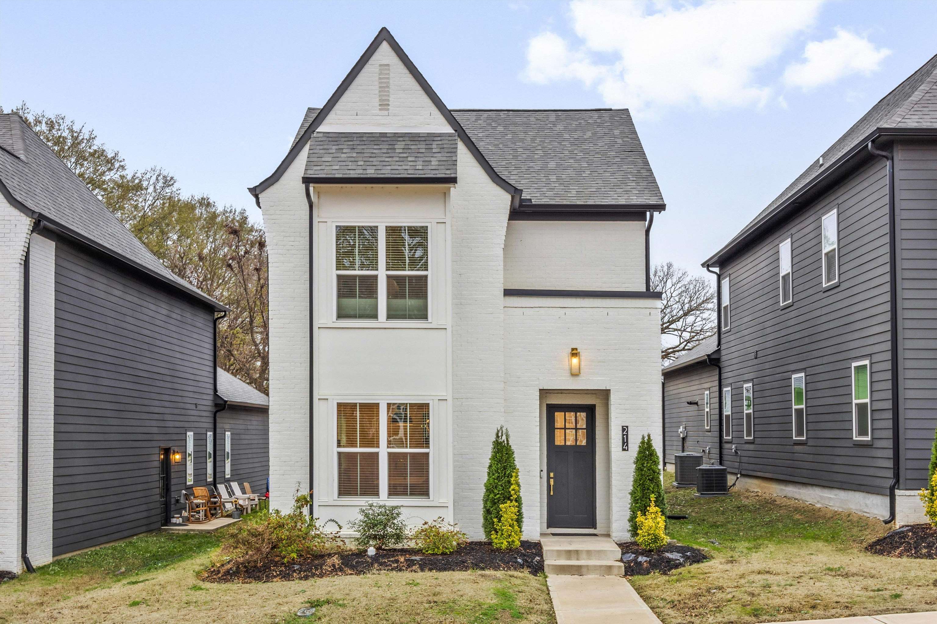 Mccowat St, Jackson, TN 38301