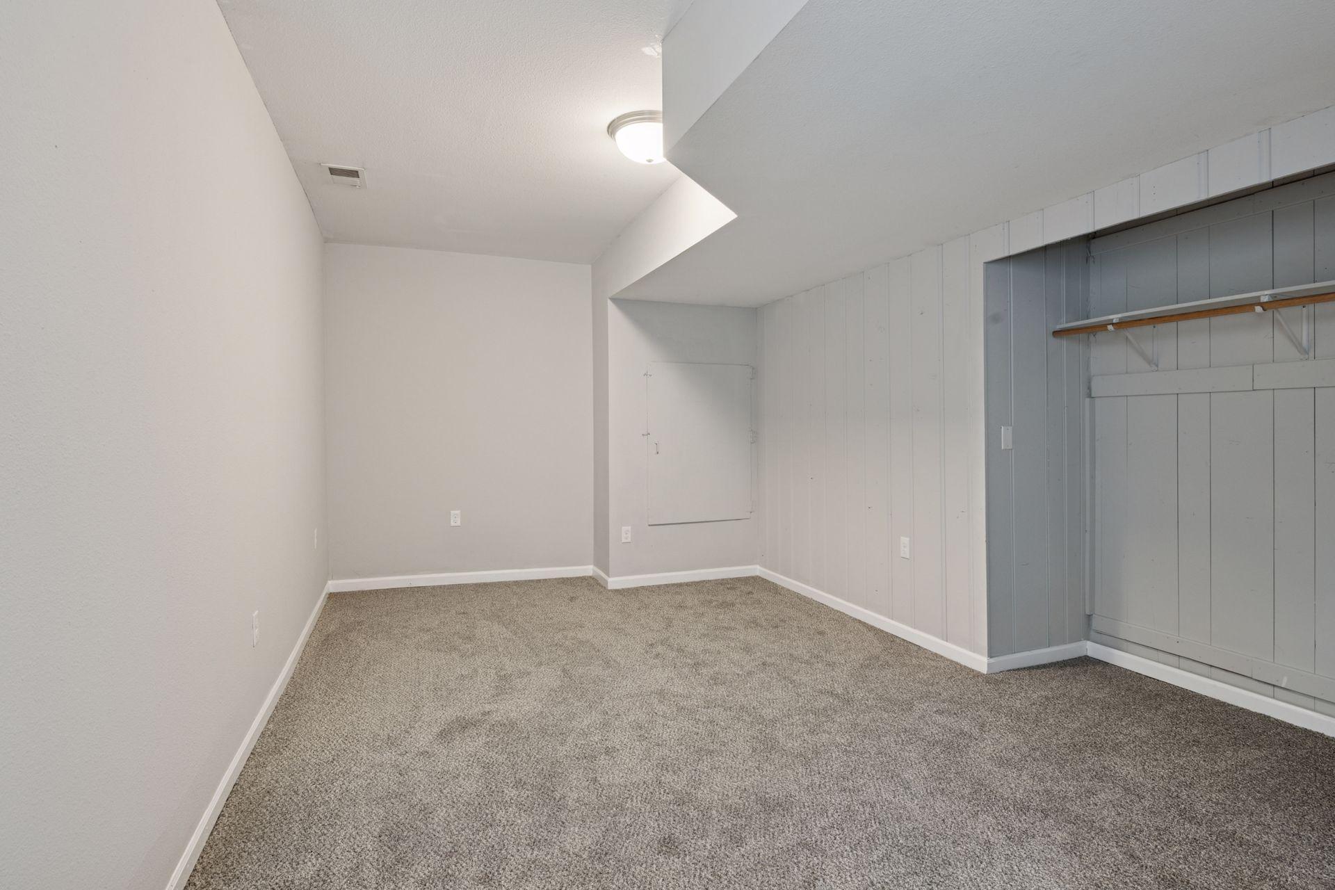 Minneapolis, Minnesota, 55408, United States, ,Residential,For Sale,1821606