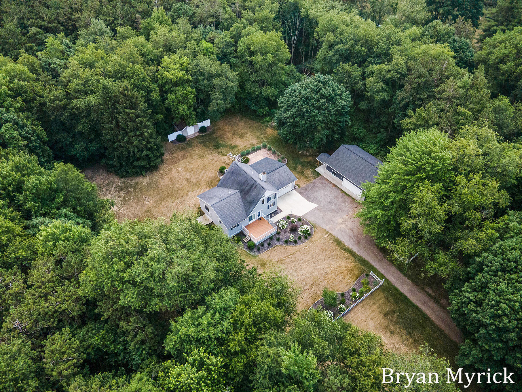 Holland, Michigan, 49423, United States, 3 Bedrooms Bedrooms, ,3 BathroomsBathrooms,Residential,For Sale,1892685