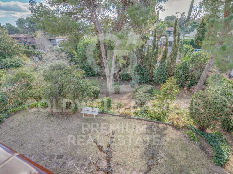 Cerdanyola del Vallès, Catalonia, ES, 4 Bedrooms Bedrooms, ,3 BathroomsBathrooms,Residential,For Sale,1481856