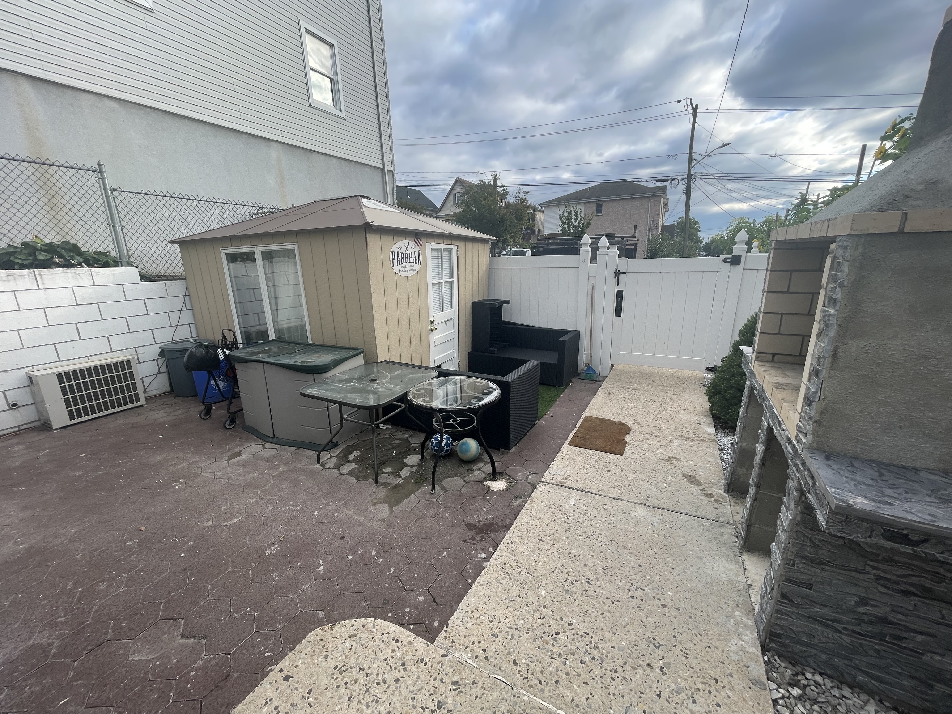 Fairview, New Jersey, 07022, United States, 3 Bedrooms Bedrooms, ,1 BathroomBathrooms,Residential,For Sale,1935345