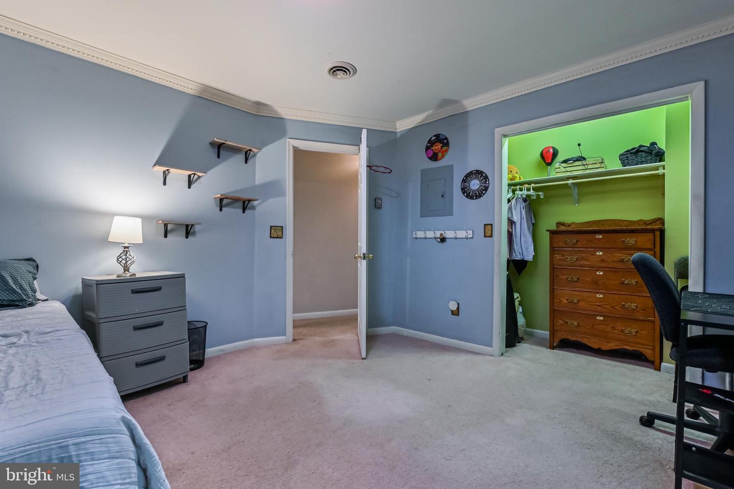 Easton, Maryland, 21601, United States, 5 Bedrooms Bedrooms, ,4 BathroomsBathrooms,Residential,For Sale,2002273