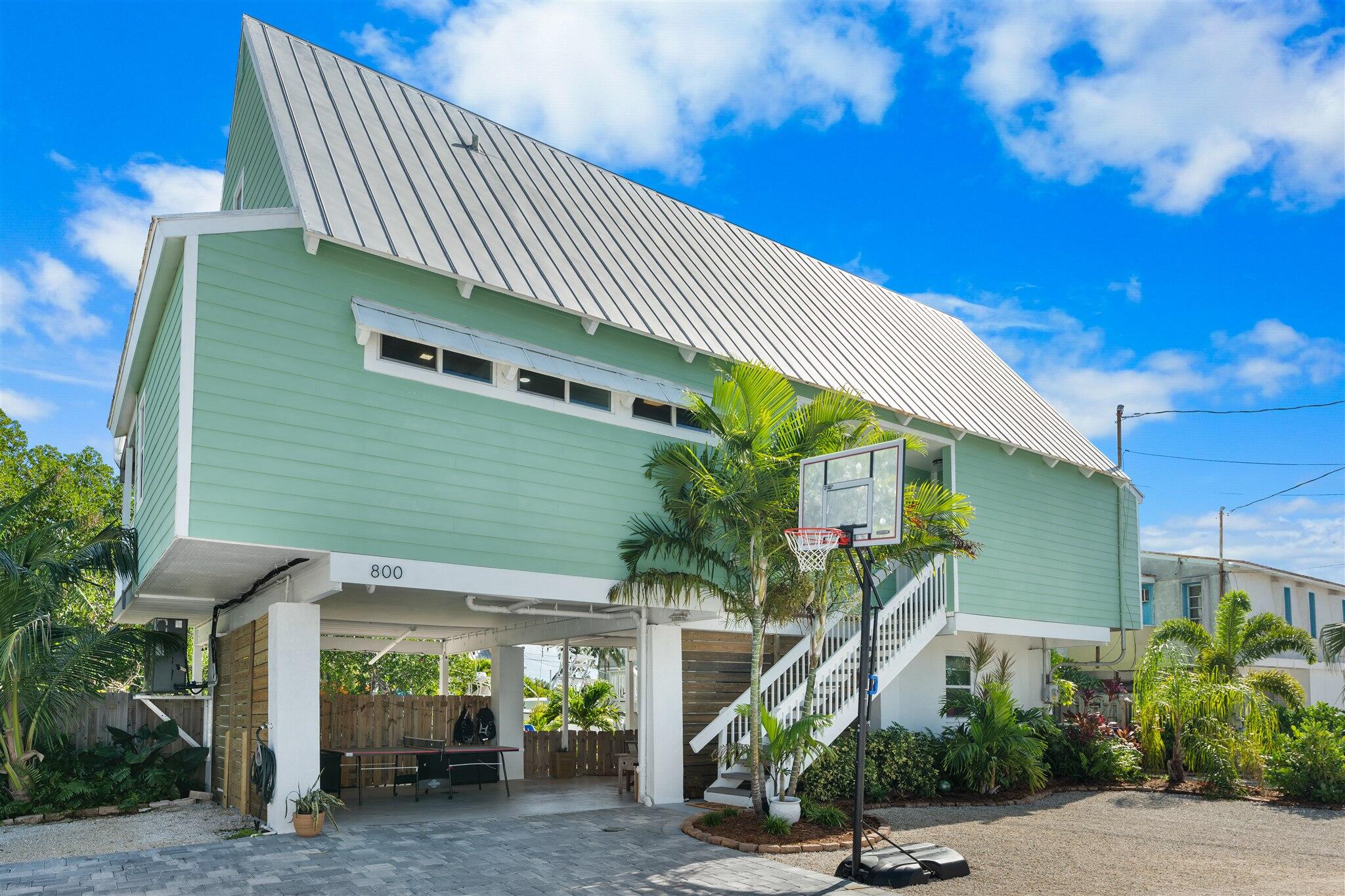 MARATHON, Florida, 33050, United States, 2 Bedrooms Bedrooms, ,2 BathroomsBathrooms,Residential,For Sale,2000916