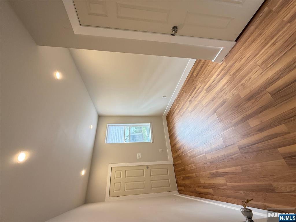 Garfield, New Jersey, 07026, United States, 3 Bedrooms Bedrooms, ,2 BathroomsBathrooms,Residential,For Sale,1998412