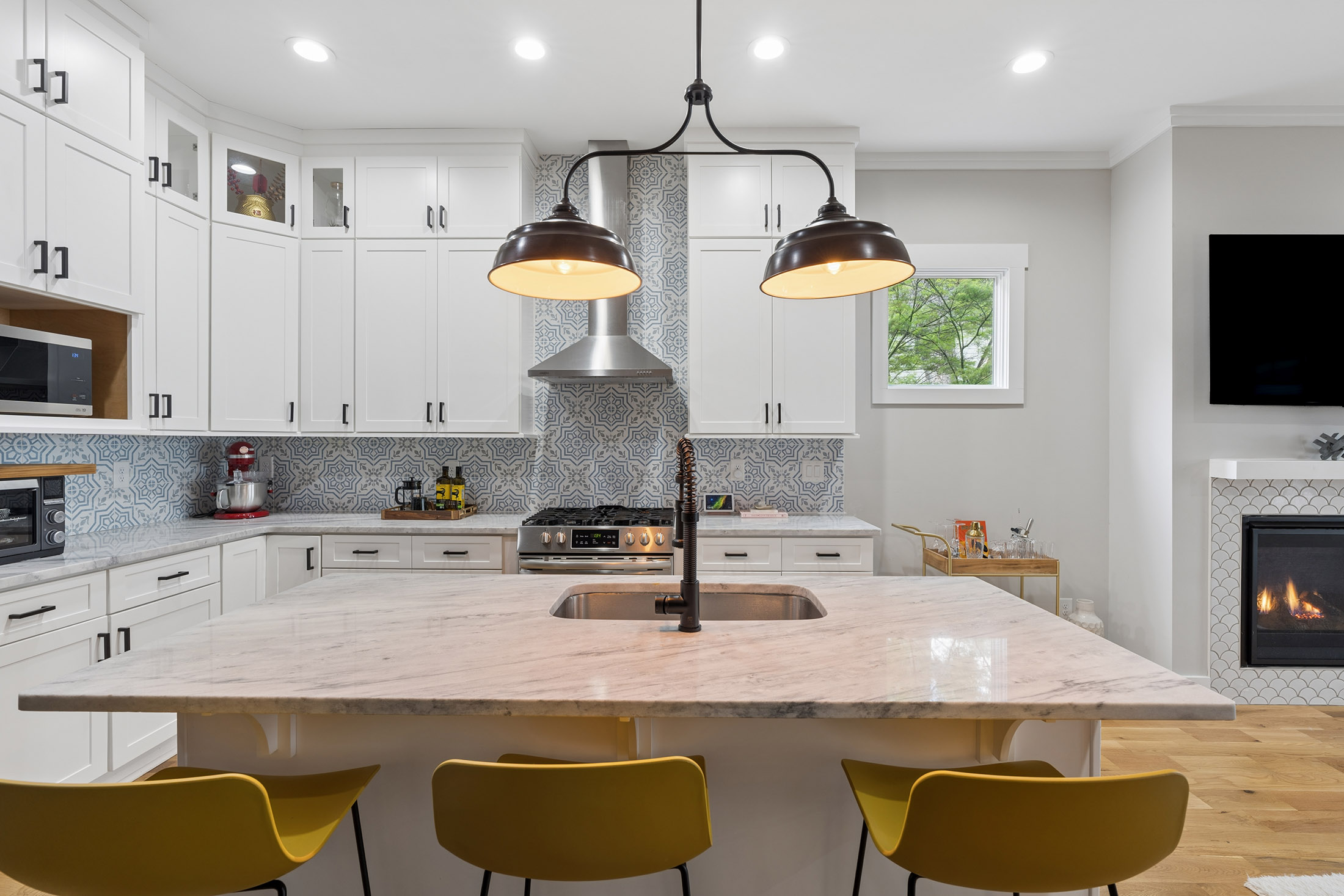  beautifully designed craftsman-style townhome near grant  park - 物件實景